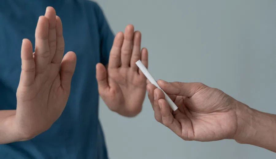 Hypnosis in Dubai quit smoking naturally